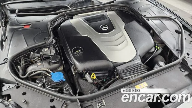 Mercedes-Benz S-Class 2015 thumb 7