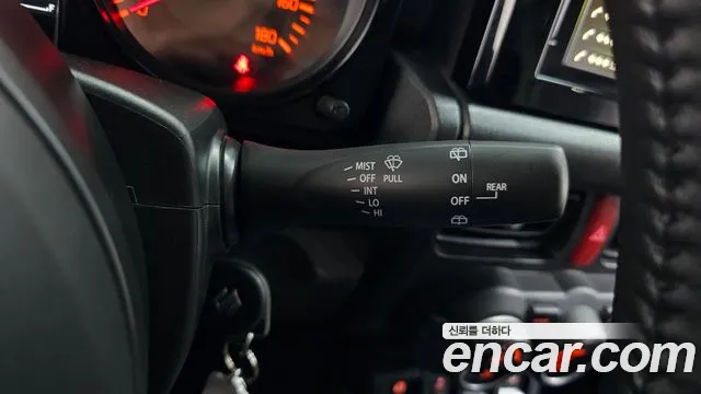 Suzuki Jimny 2021 thumb 11