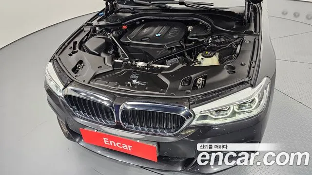 BMW 5 серии 2017 thumb 2