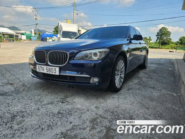 BMW 7 серии 2011 thumb 12