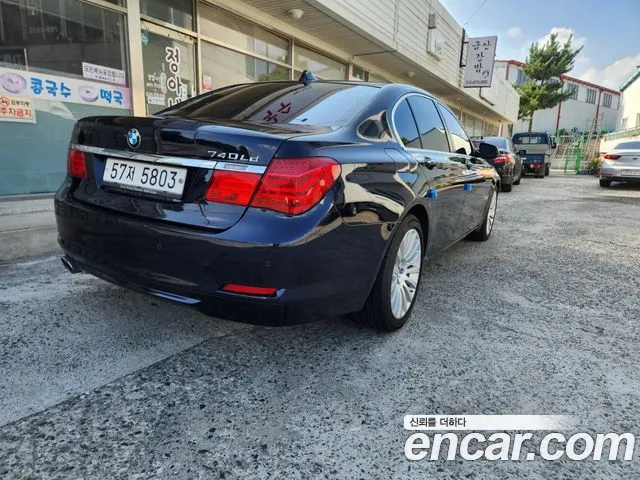 BMW 7 серии 2011 thumb 9