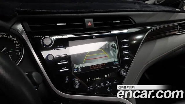 Toyota Camry 2018 thumb 4