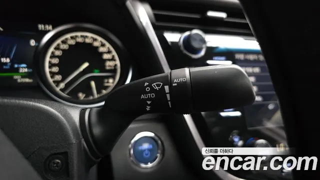 Toyota Camry 2018 thumb 8