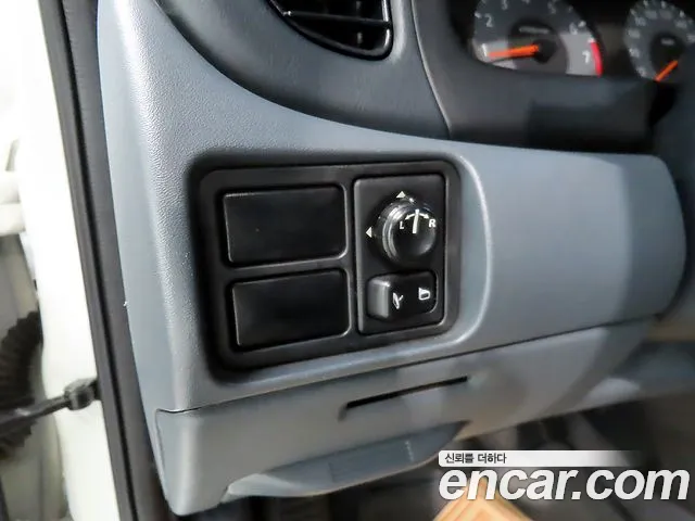 Renault SM3 2009 thumb 12