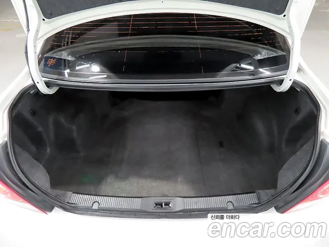Renault SM3 2009 thumb 4
