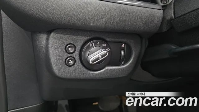 Mini Clubman 2019 thumb 3