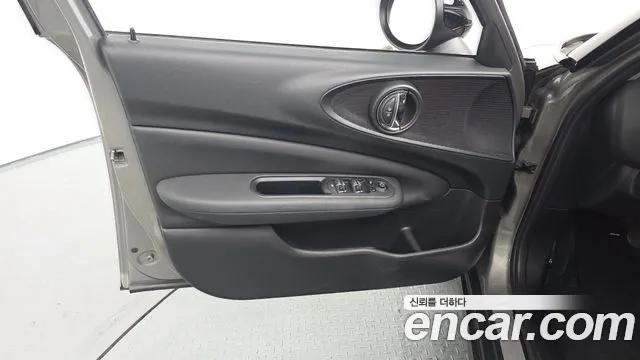 Mini Clubman 2019 thumb 4