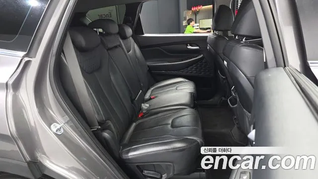 Hyundai Santa Fe 2019 thumb 8