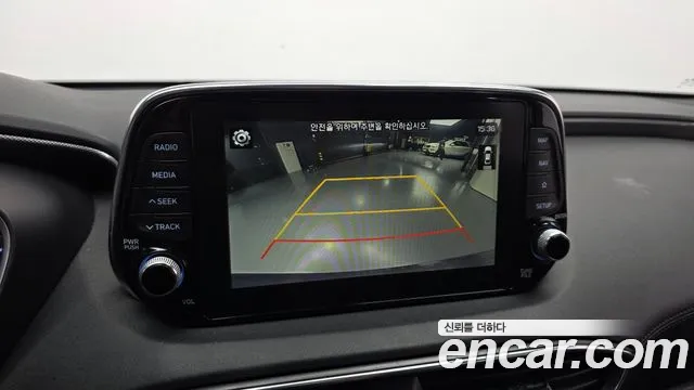 Hyundai Santa Fe 2019 thumb 10