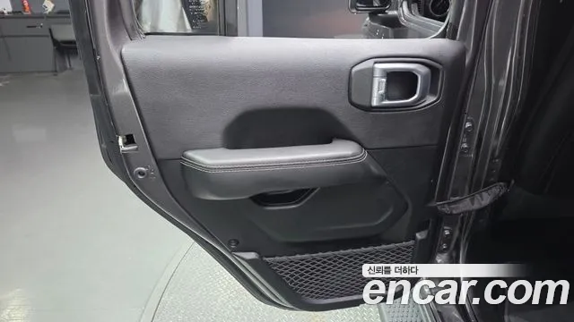 Jeep Wrangler 2020 thumb 4