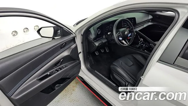 Hyundai Elantra 2024 thumb 12
