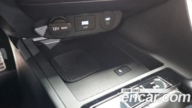 Hyundai Elantra 2024 thumb 9