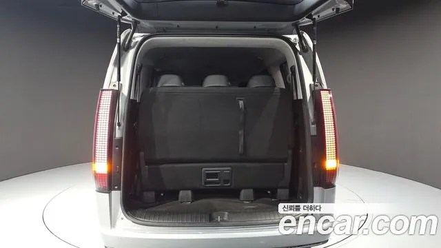 Hyundai Staria 2022 thumb 10
