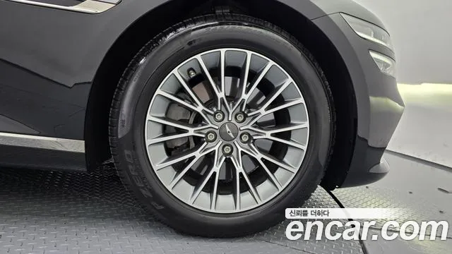 Genesis G80 2022 thumb 12