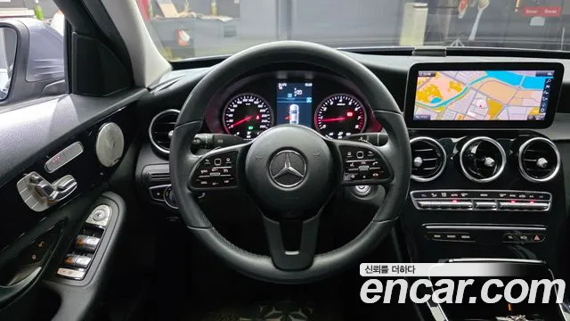 Mercedes-Benz C-Class 2019 thumb 7