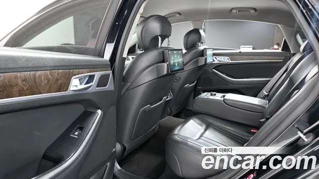 Hyundai Genesis 2014 thumb 4