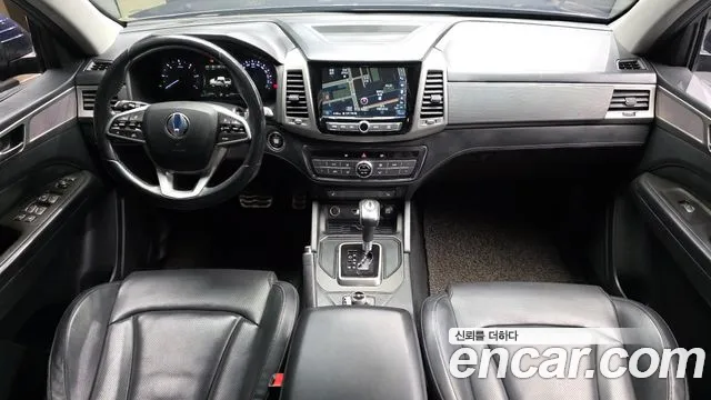 KGM Rexton 2018 thumb 8
