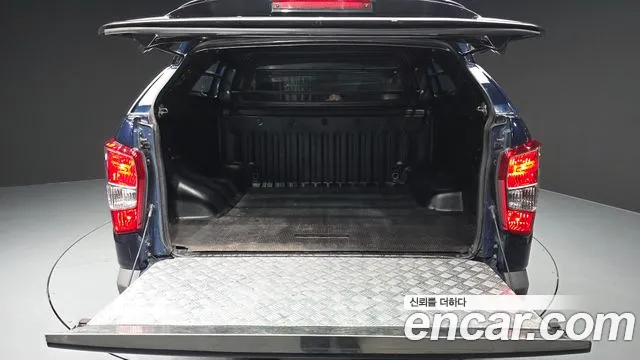 KGM Rexton 2018 thumb 12