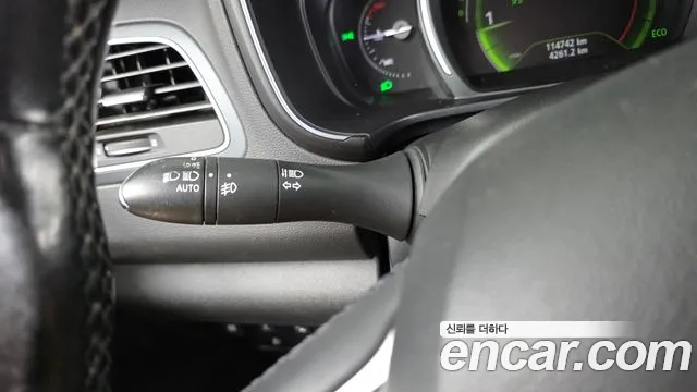 Renault QM6 2016 thumb 2