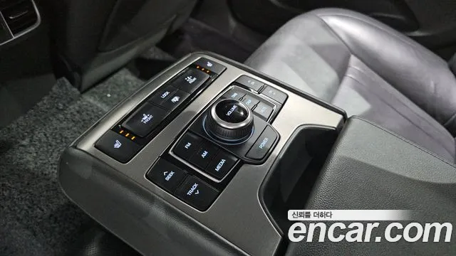 Hyundai Genesis 2016 thumb 7