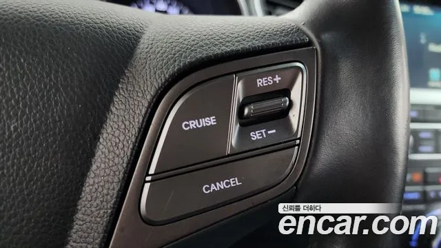 Hyundai Santafe 2015 thumb 8
