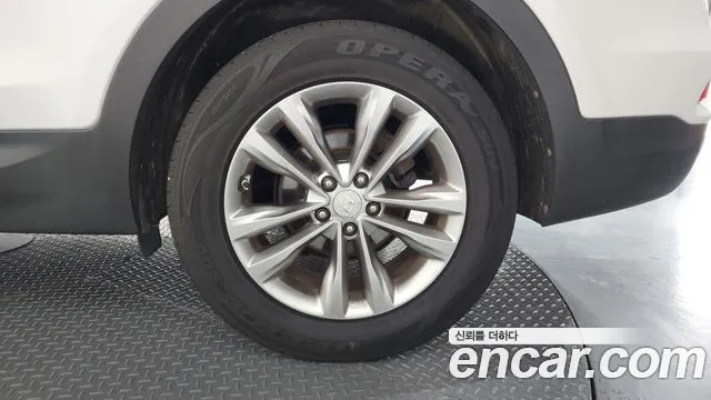 Hyundai Santafe 2015 thumb 11