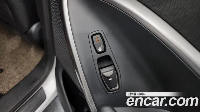 Hyundai Santafe 2015 thumb 5