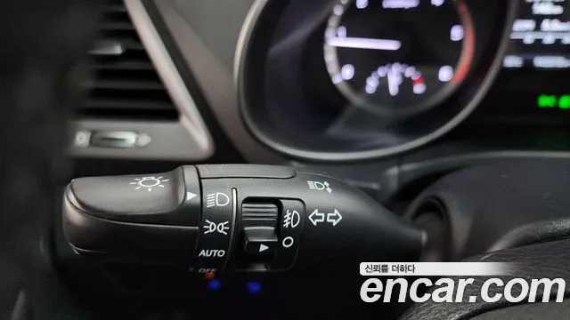 Hyundai Santafe 2015 thumb 4