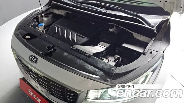 Kia Carnival 2020 thumb 7
