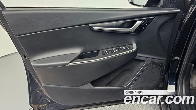 Kia EV6 2022 thumb 9