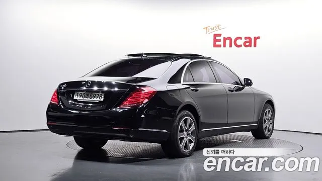 Mercedes-Benz S-Class 2015 thumb 7