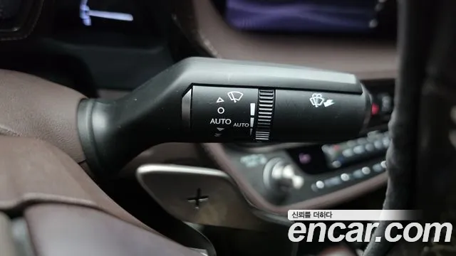 Lexus LS 500h 2018 thumb 3