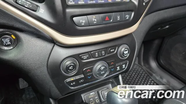 Jeep Cherokee 2015 thumb 9