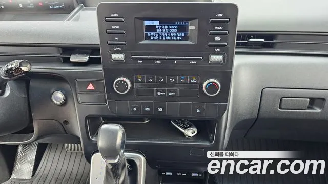 Hyundai Staria 2021 thumb 12