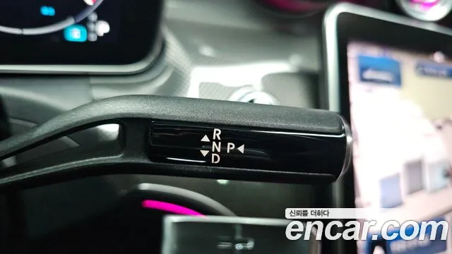 Mercedes-Benz C-Class 2022 thumb 12