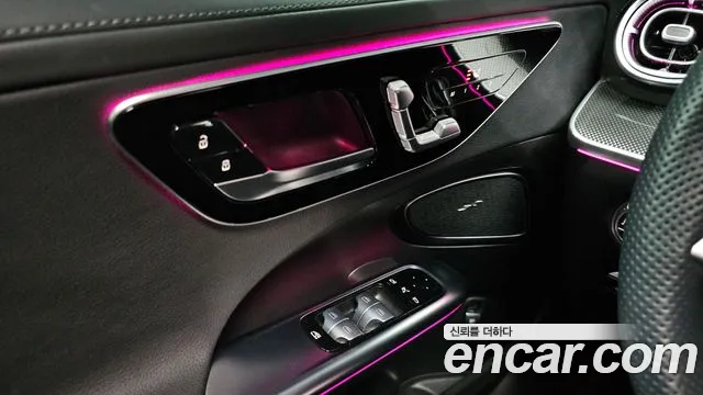 Mercedes-Benz C-Class 2022 thumb 2