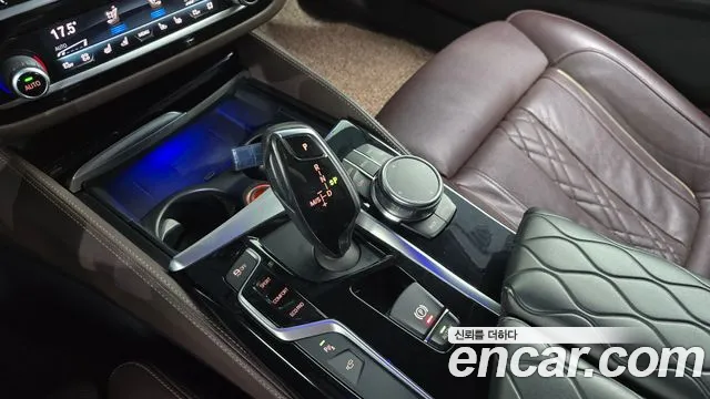 BMW 5 серии 2018 thumb 7