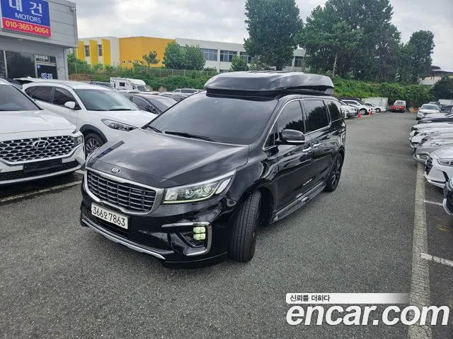 Kia Carnival 2018 thumb 10