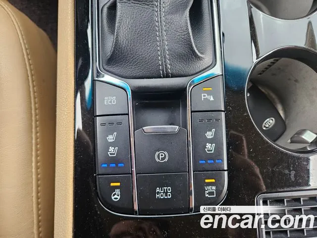 Kia Carnival 2018 thumb 2