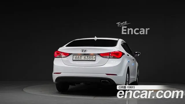 Hyundai Elantra 2015 thumb 8