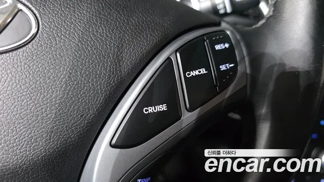 Hyundai Elantra 2015 thumb 4
