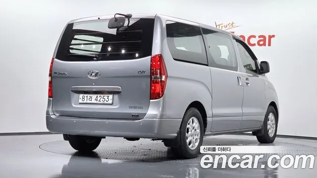 Hyundai Staria 2012 thumb 10