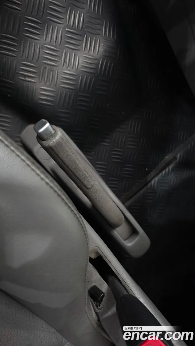 Hyundai Staria 2012 thumb 5