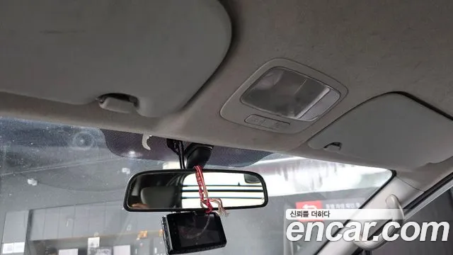 Hyundai Staria 2012 thumb 4