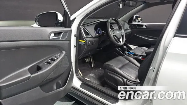 Hyundai Tucson 2017 thumb 12