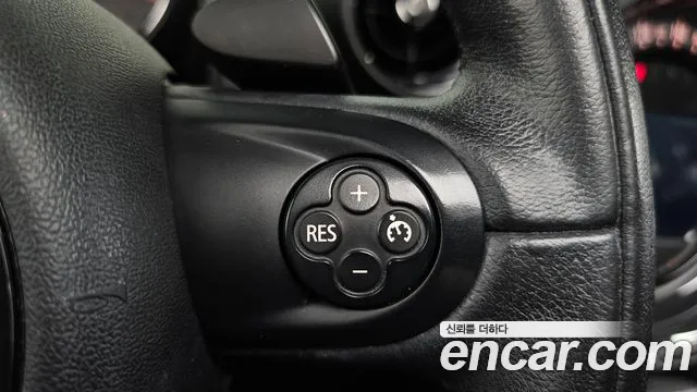 Mini Countryman 2015 thumb 8