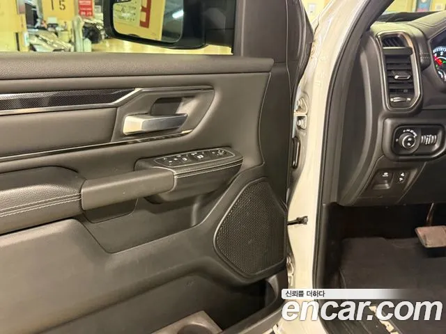 Dodge RAM 2019 thumb 2