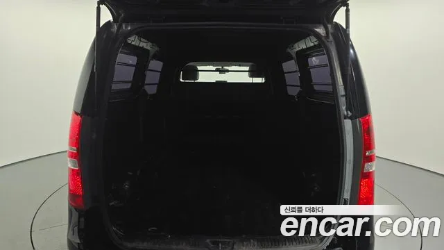 Hyundai Staria 2016 thumb 3