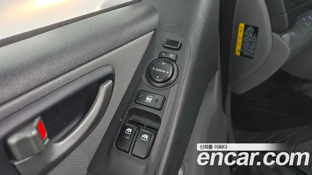 Hyundai Staria 2016 thumb 10