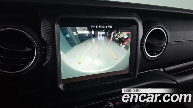 Jeep Wrangler 2021 thumb 12